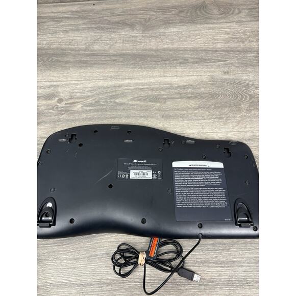 Microsoft Natural Ergonomic 4000 (B2M-00012) Wired Keyboard - Picture 6 of 7